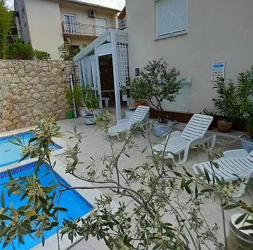 Family Svob With Pool Appartement