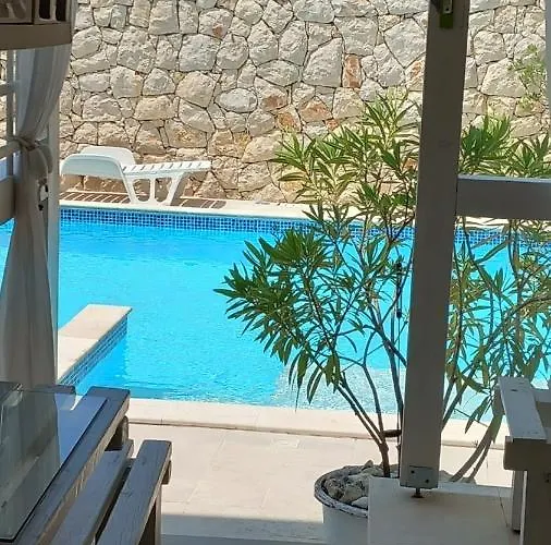 Family Svob With Pool Appartement *