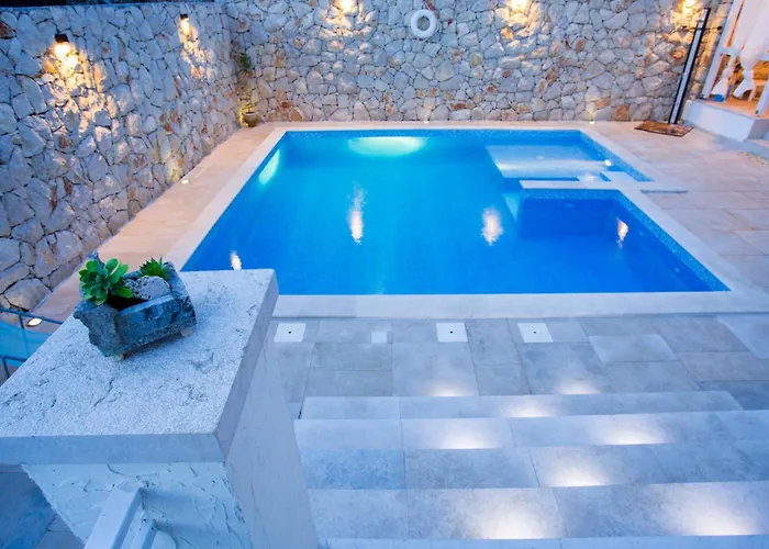 Lejlighed Family Svob With Pool Novi Vinodolski