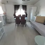 Apartman Family Svob With Pool *
