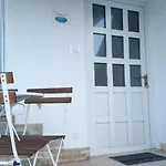 Apartman Family Svob With Pool Novi Vinodolski