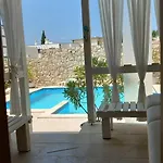 Family Svob With Pool Apartman Novi Vinodolski