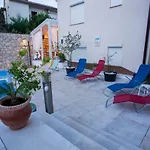 Apartman Family Svob With Pool *