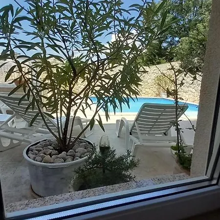 Family Svob With Pool Apartment Novi Vinodolski
