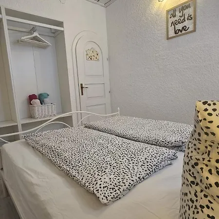 Apartmán Family Svob With Pool Novi Vinodolski