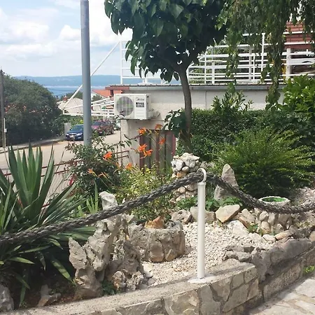 Family Svob With Pool Apartment